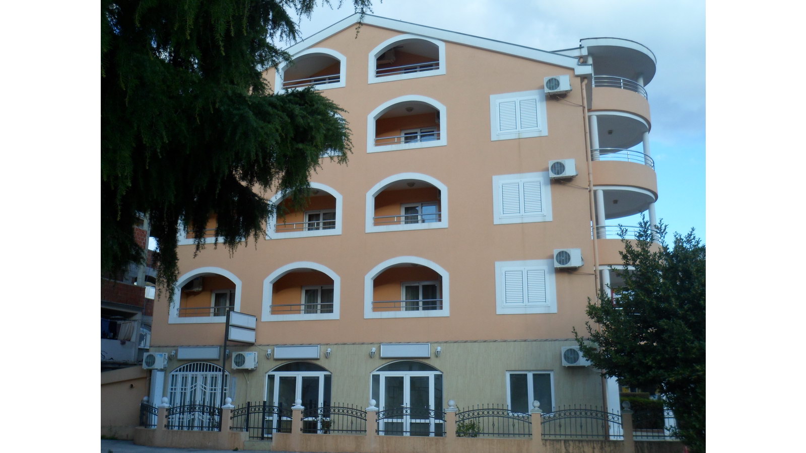 Apartman Budva Kuca01