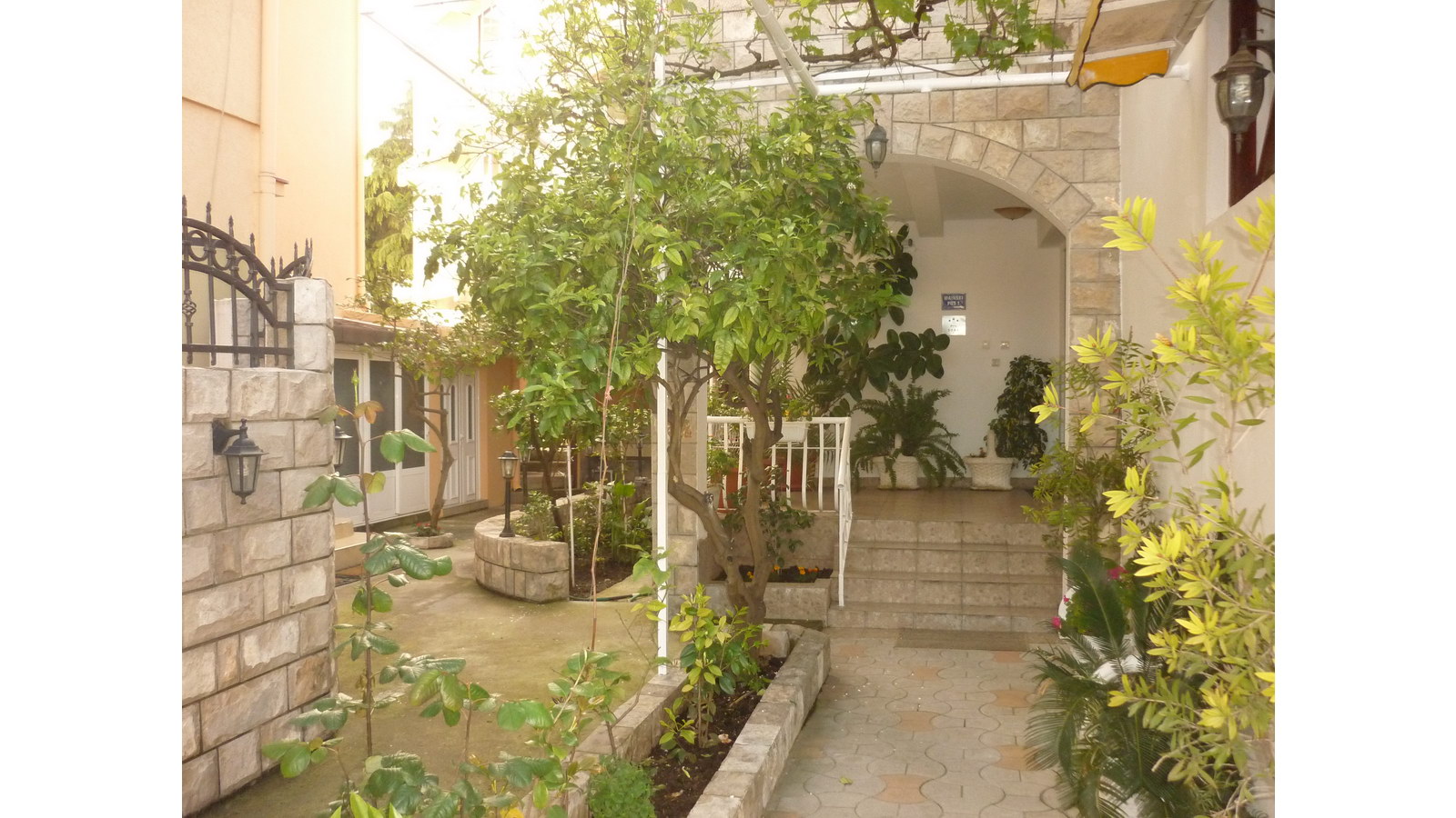 Apartman Budva Kuca08